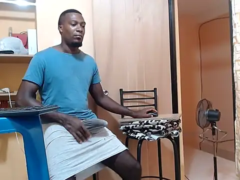 kurtbigcock Webcam show