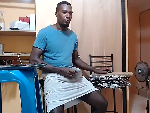 kurtbigcock 网络视讯表演