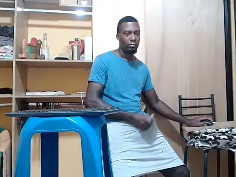 kurtbigcock Adlı Modelin Web Kamerası Şovu