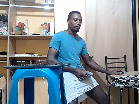 kurtbigcock webcam show