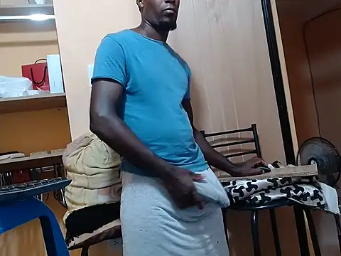 הופעת וובקאם של kurtbigcock
