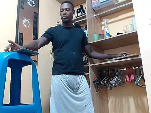 הופעת וובקאם של kurtbigcock