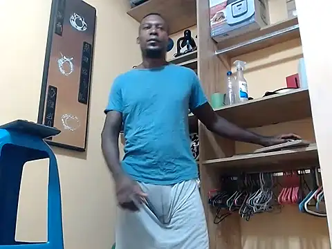 kurtbigcock webcam show