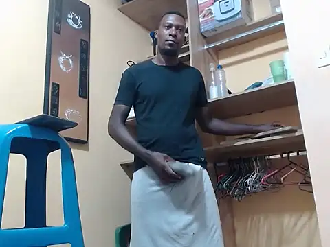 kurtbigcock Show in webcam
