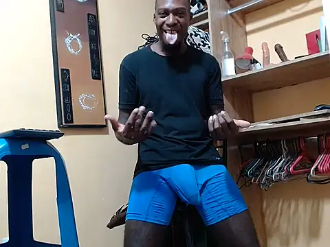 kurtbigcock 网络视讯表演