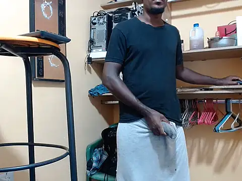 kurtbigcock 网络视讯表演