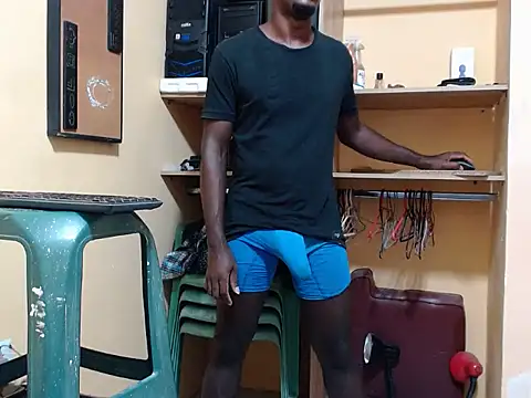 Show modela kurtbigcock na web-kameri