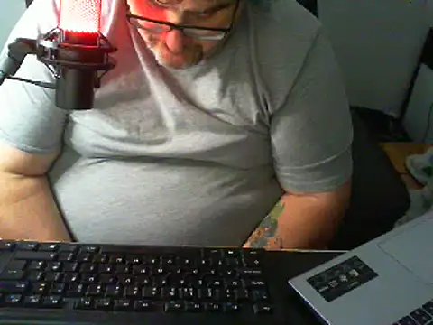 bigcuddlebear69er: вебкам-шоу