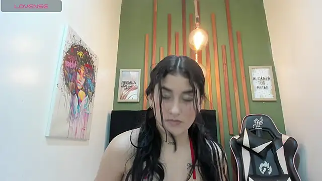 Alejandra_18x 现场XXX聊天