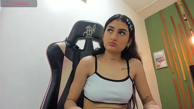 Alejandra_18x Live XXX-Chat