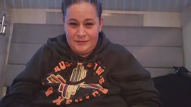 BlazinMaddox's Webcam Show