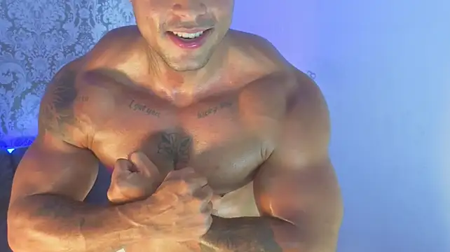damian_gonzalez Show in webcam