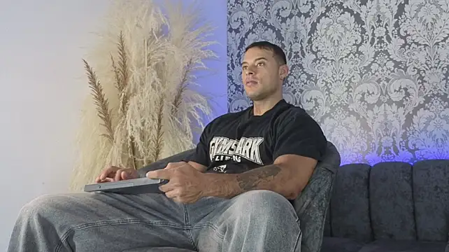 damian_gonzalez's Webcam Show
