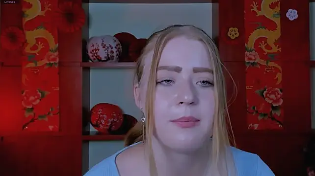 Živý XXX chat selena_hush_