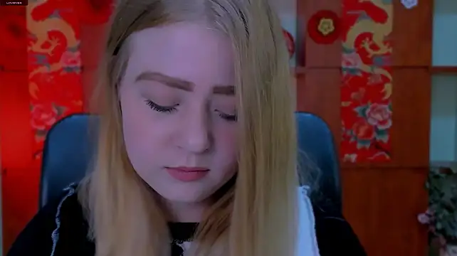 selena_hush_ লাইভ XXX চ্যাট
