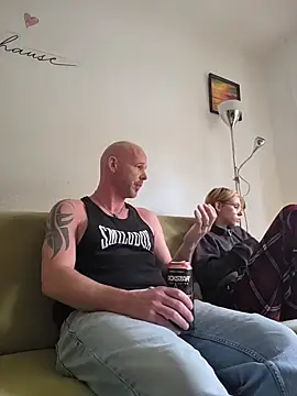 Badbitch_German_Badass Webcam-Show