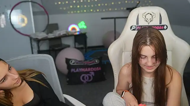 Elina_rose054 Webcam Show
