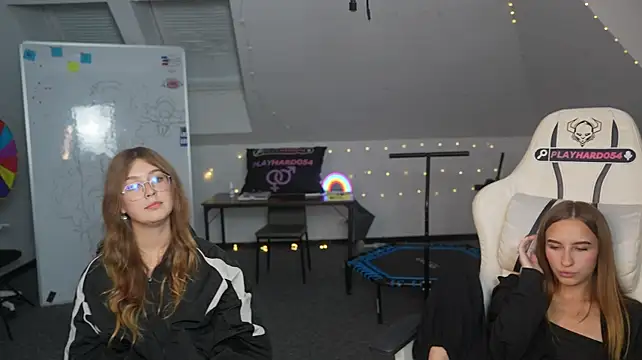 Elina_rose054 Pertunjukan Webcam