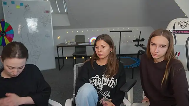 Elina_rose054: απευθείας συνομιλία ΧΧΧ
