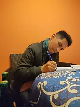 Show modela cumshotgod1 na web-kameri