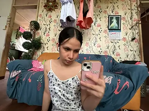 ellameow19 ওয়েবক্যাম শো