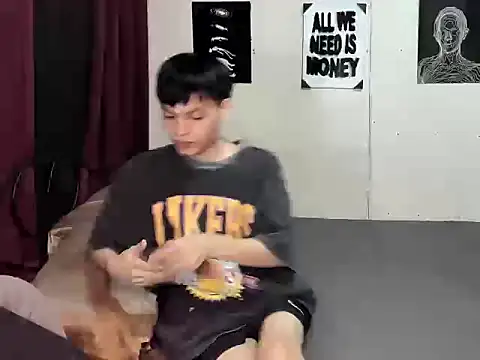kenn_hotguy 在線直播表演
