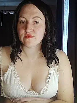 Онлайн чат XXX AminaSi
