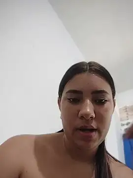 Eliana_cherry Webcamshow