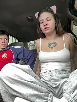 sexy_babyXX: διαδικτυακό σόου στην κάμερα