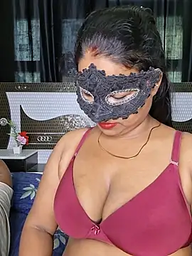 Show de Soniya_je na webcam