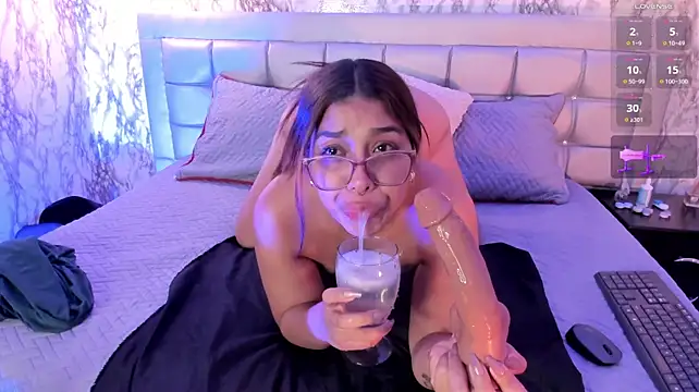 MayaCroos Chat XXX live