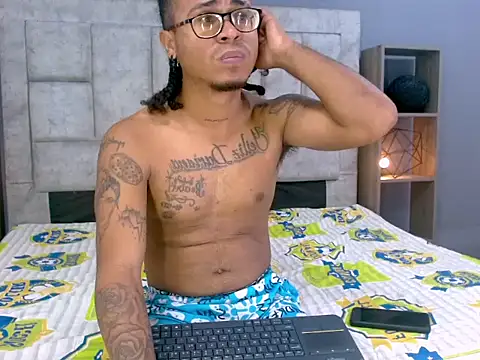 Yoi_Hot69 Webcam show