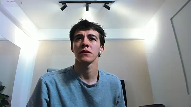 عرض كام Austinbolt