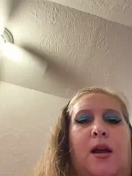 BrandyBells Show in webcam