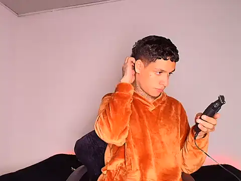 Show modela sebass-cadavid na web-kameri