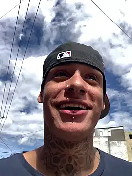 Show modela sebass-cadavid na web-kameri