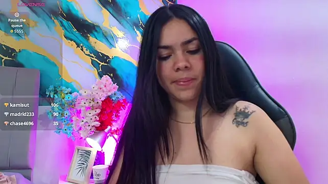 Zoe_Bloom__ Chat XXX in diretta
