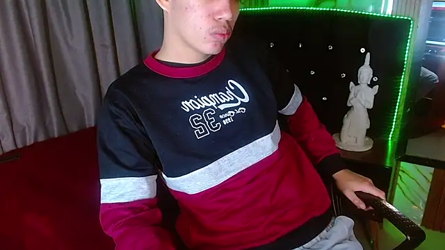 haku_nayro's Webcam Show