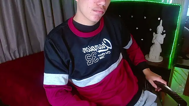 haku_nayro webkamerás műsora