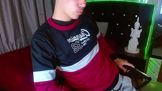 Webkamerová show haku_nayro