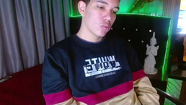 haku_nayro Webcam-Show