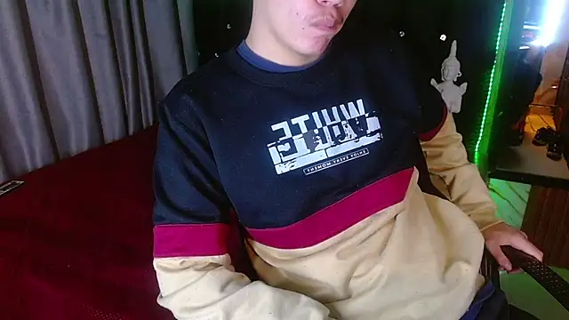 haku_nayro Show in webcam