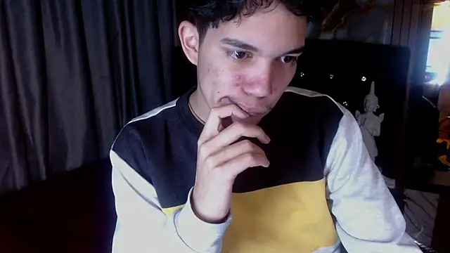 haku_nayro Pertunjukan Webcam
