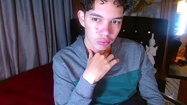 Вебкам-шоу haku_nayro