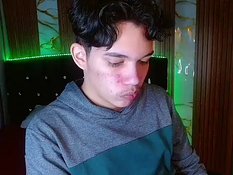 Show de haku_nayro na webcam