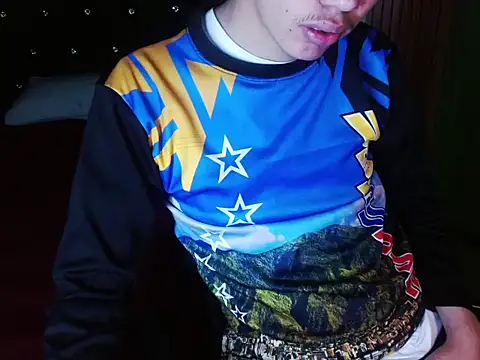 Pokazy przed kamerką – haku_nayro