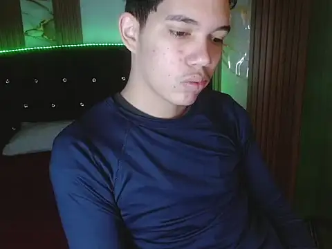 haku_nayro webcam show