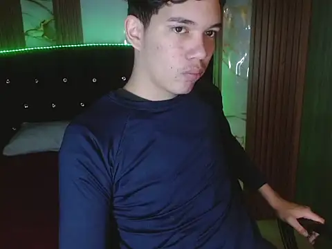 haku_nayro Webcam Show