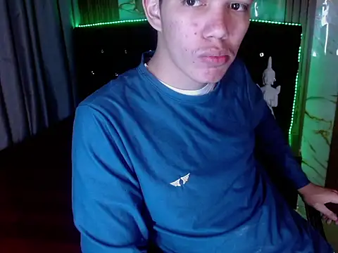 haku_nayro Pertunjukan Webcam
