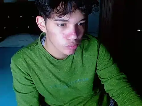 haku_nayro webcam show